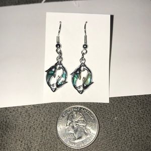 🛍️4/$20🛍️Abalone Dolphin Earrings